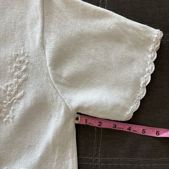 Maurada women’s Elegant White Embroidered  Cardigan. Cotton Rayon. L - Picture 6 of 7